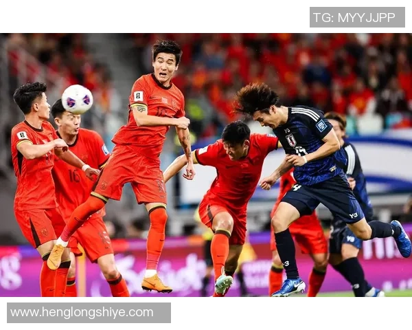 2017卡塔尔与中国足球对决海报设计展现激情与梦想的碰撞 2017卡塔尔与中国足球对决海报设计展现激情与梦想的碰撞