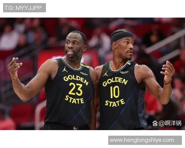 勇士与猛龙在2016年12月的激烈对决回顾与精彩瞬间分析